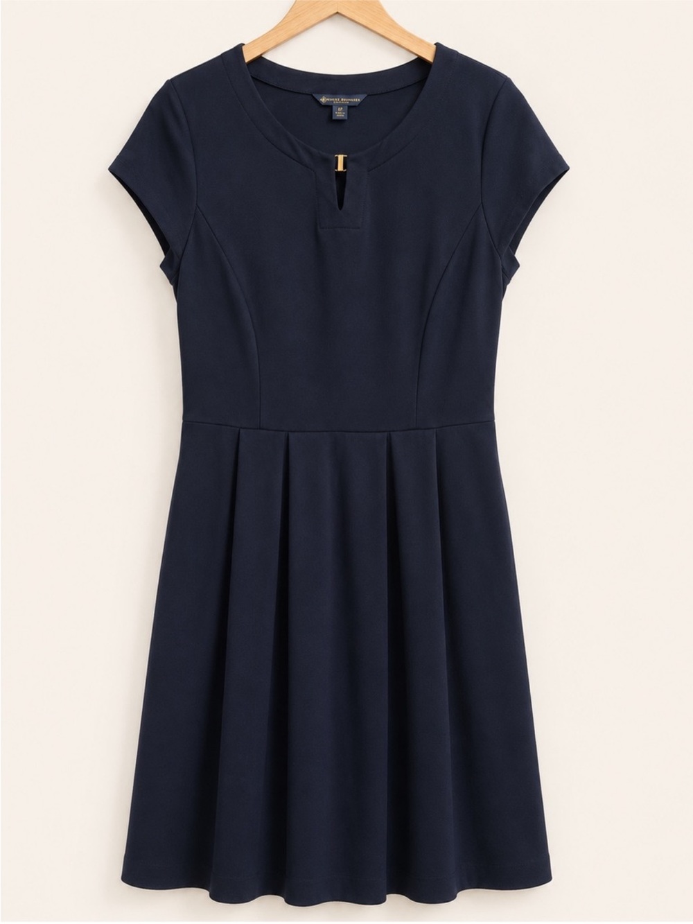 Brooks Brothers Ponte Stretch Navy Short Sleeve Keyhole Neckline Pleated Dress